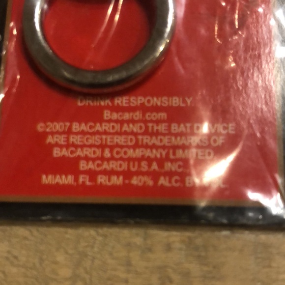 🖤❤️🦇 Bacardi Bat Trademark Rum Key Chain 🦇 Car Keys 🔑 NWT ❤️🖤 - Picture 3 of 8